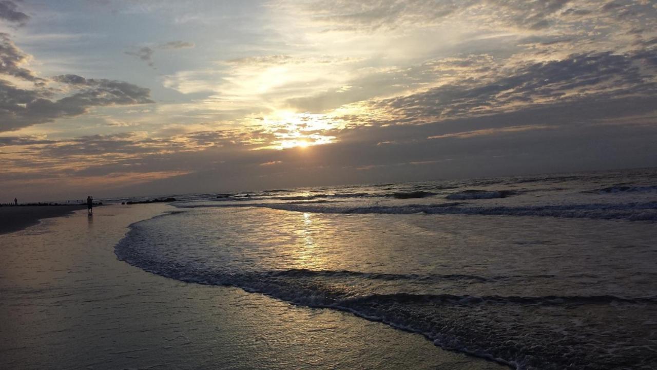 Folly Vacation Laid Back Casual Beach Bungalow 209-B Folly Beach Exterior foto